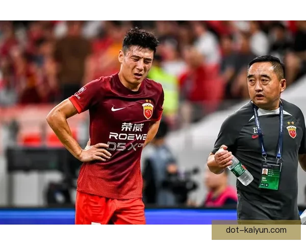 中超精彩瞬间回顾：本轮最佳进球与惊心动魄的倒数第二分钟表现亮眼