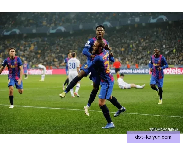 佩德里荣膺欧冠最佳年轻球员，状态持续回暖引发关注