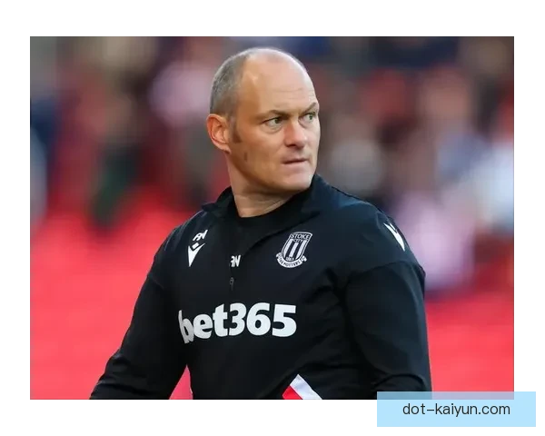 亚历克斯·格里马尔多本赛季表现稳健，攻防两端持续提升